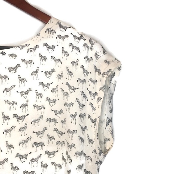 H&M cap sleeve blouse with zebra print, 8/ Medium - Picture 2 of 7